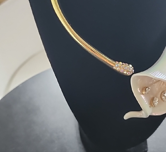 Betsey Johnson Iridescent White Calla Lily Necklace with Gold Collar - Picture 3 of 4